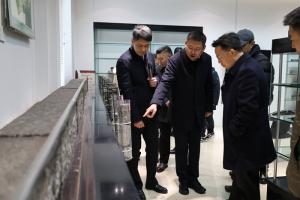 湖南洞口縣委書記吳韜到訪高遠路業集團并簽訂合作框架協議